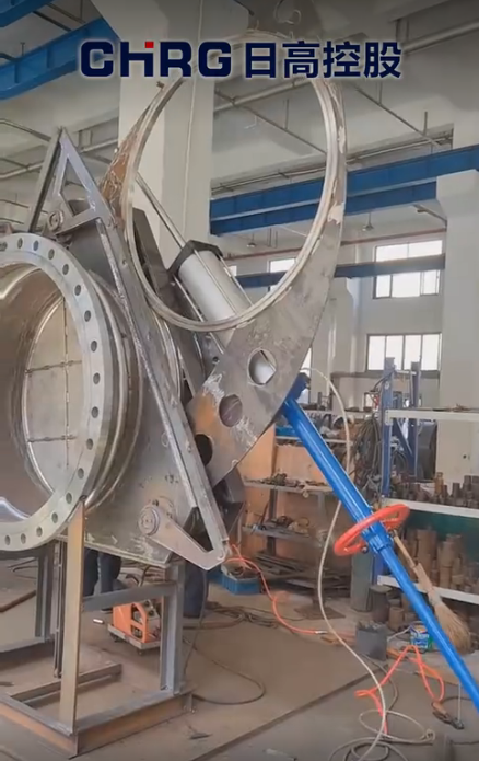 Pneumatic with manual blind valve